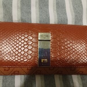 Guess Wallet